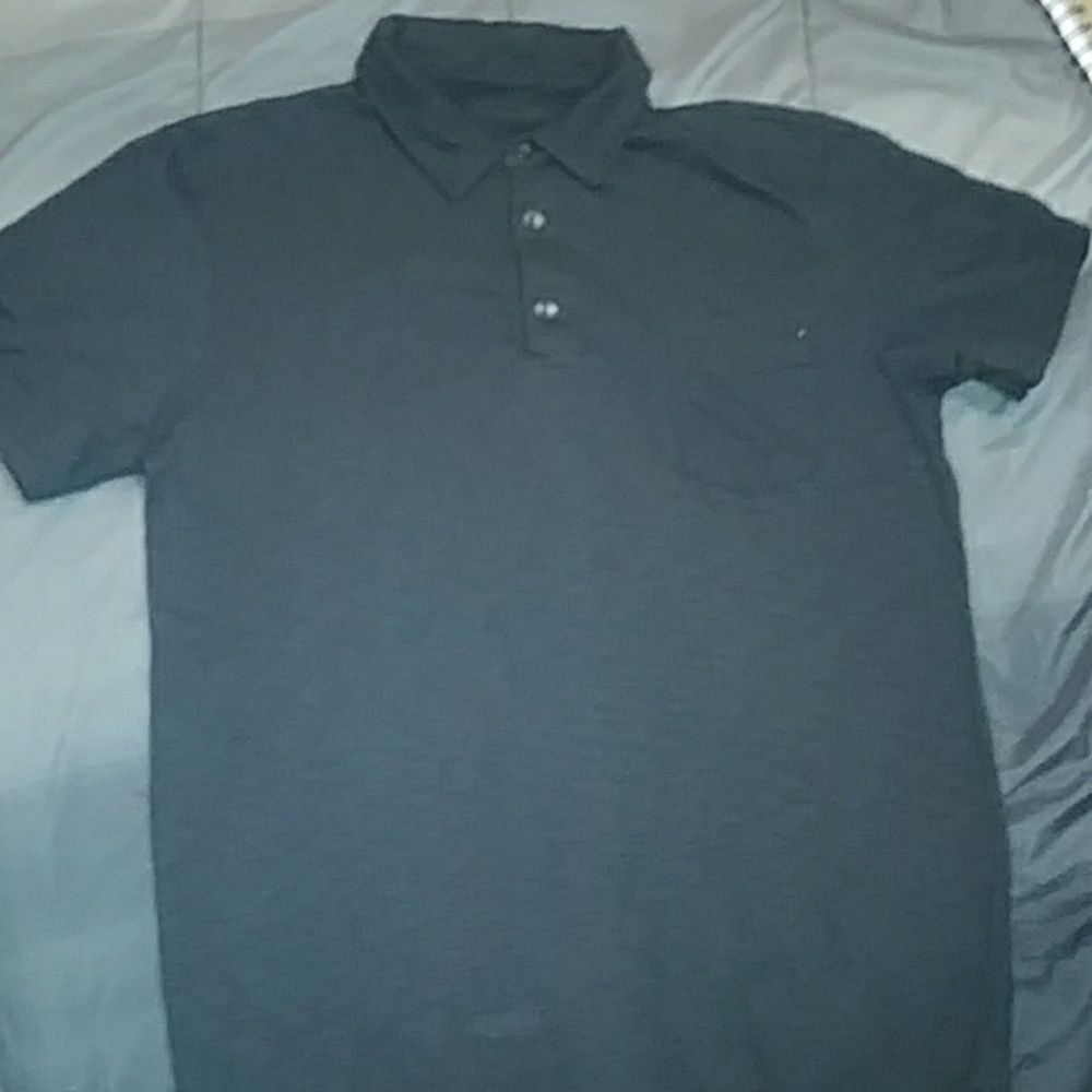 Short sleeved collared shirt